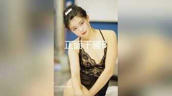 高颜值00後青春美少女,染黄发,粉丝要求把毛毛全刮了,小穴十分紧,掰开好费劲