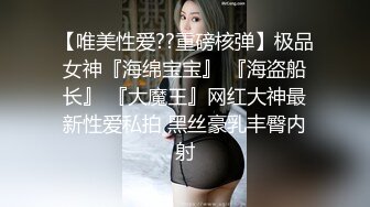  熟女妈妈 我坐在上面干一炮好不好 啊啊 舒服爽宝贝 妈妈看到儿子的大鸡吧笑的多开心 迫不及待坐上去插入自己骚逼