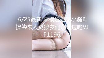 摄影师诱导女模~在拍摄现场让她湿答答~干遍每个场景