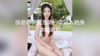 【新片速遞】 颜值很高的妹子乖巧听话让小哥玩弄，全程露脸口交大鸡巴，让小哥舔逼很是酸爽，套子都不带压在身下爆草抽插[1.05G/MP4/34:53]