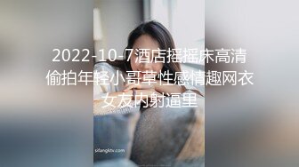 黑暗中的口交,妹子很投入3