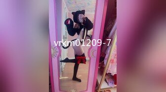 OnlyFans受虐狂【uptownbunny】打屁股电击~扩张滴蜡~深喉足交群p~女女~露出【247V】  (97)