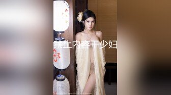 【新速片遞】新来的美女小可爱湖南甜甜露脸发骚，跟狼友互动听指挥揉奶玩逼，无毛白虎很是性感的，道具抽插淫水多多刺激