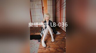 【新片速遞】   素颜女友露脸女上位无套啪啪做爱，新人面孔插一会口交有点咸第一视角按头深喉 射在肚子上 