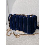 Chain Detail Quilted Shoulder Bag