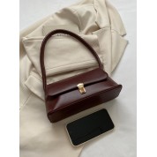 Small Everyday Shoulder Bag In Leather