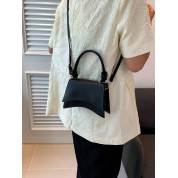 Black Leather Handbag With Shoulder Strap