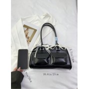 Medium Shoulder Bag In Black