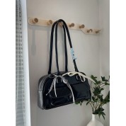 Medium Shoulder Bag In Black